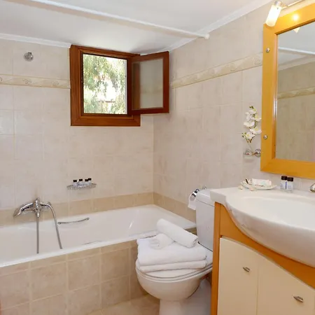 Captain Ilias House Chalki * Chalki Town