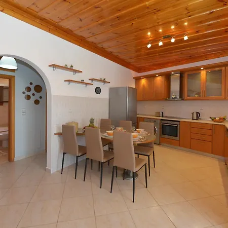 شقة Captain Ilias House Chalki *