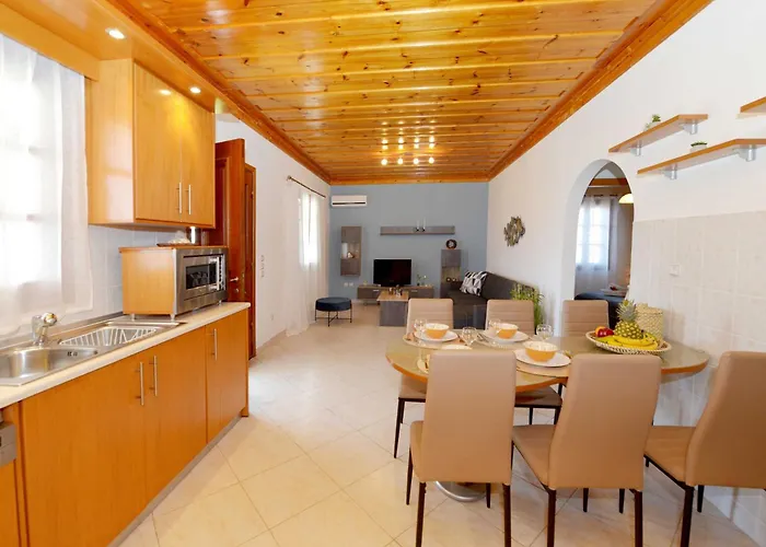 Captain Ilias House Chalki Daire